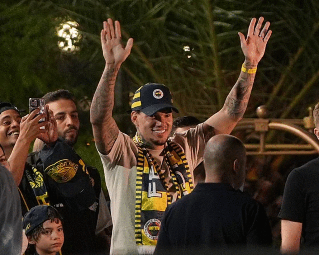 Ederson Leaves Manchester City to Join Fenerbahce